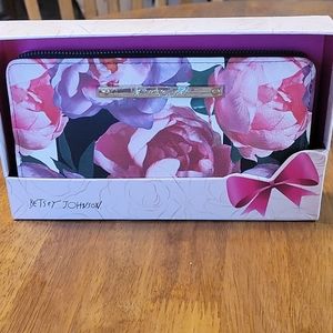 Betsey Johnson Large Wallet Checkbook
